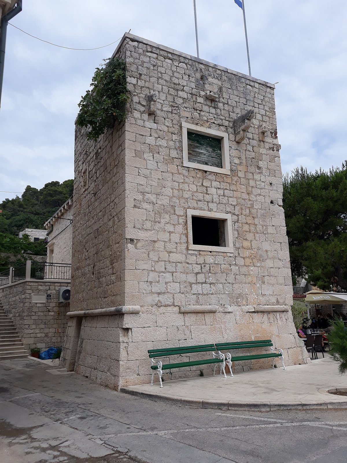 Toren aquilla pucisca