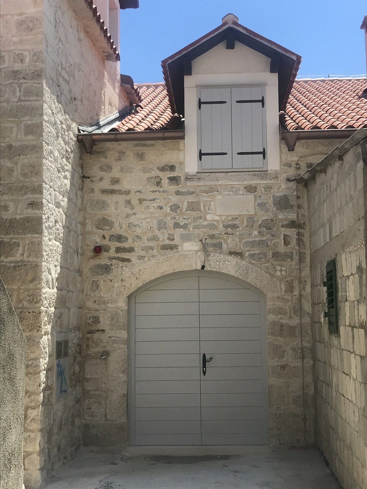 Abtshuis in kastilac kastel gomilica