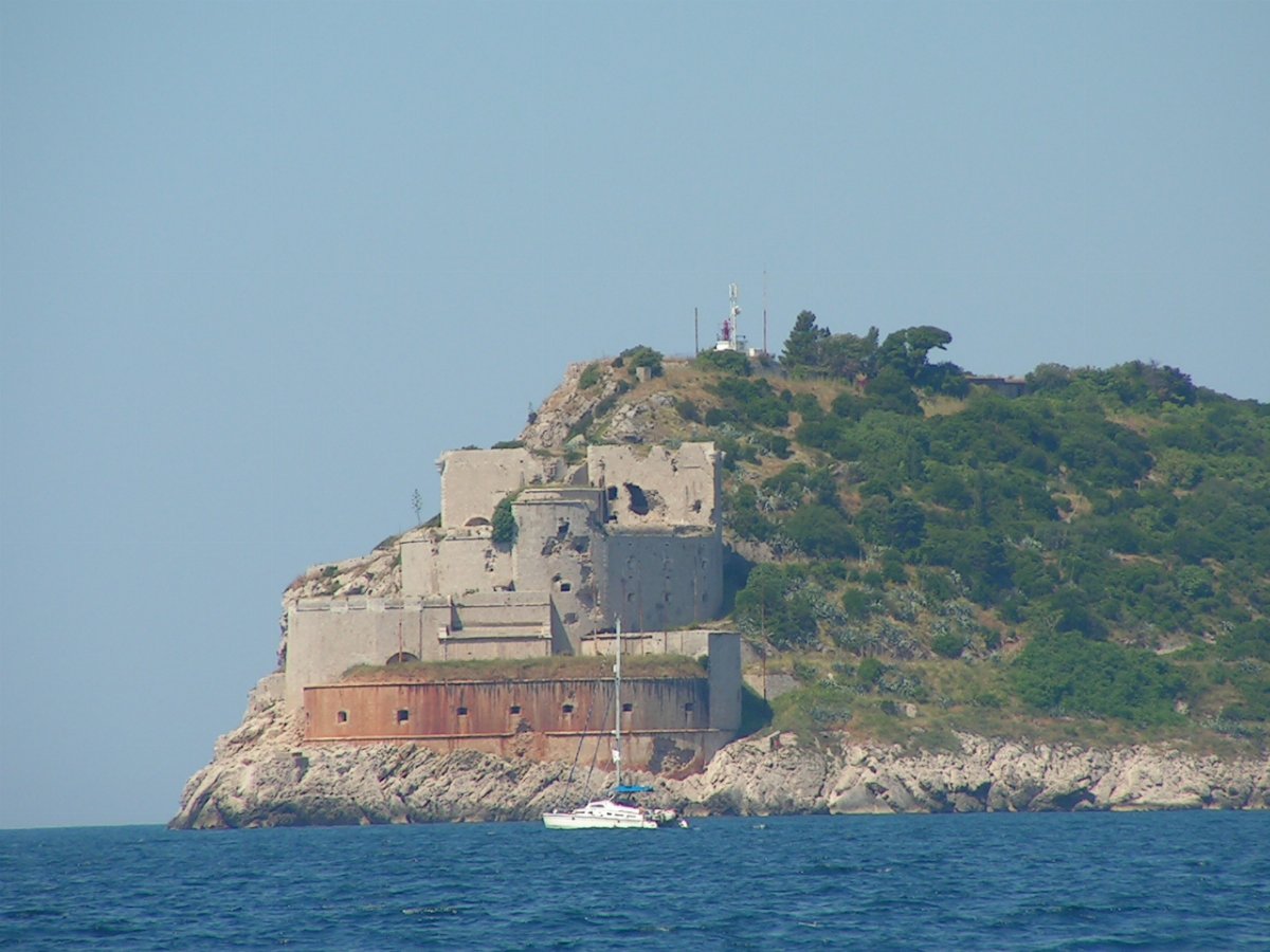 Fort op prevlaka vitaljina